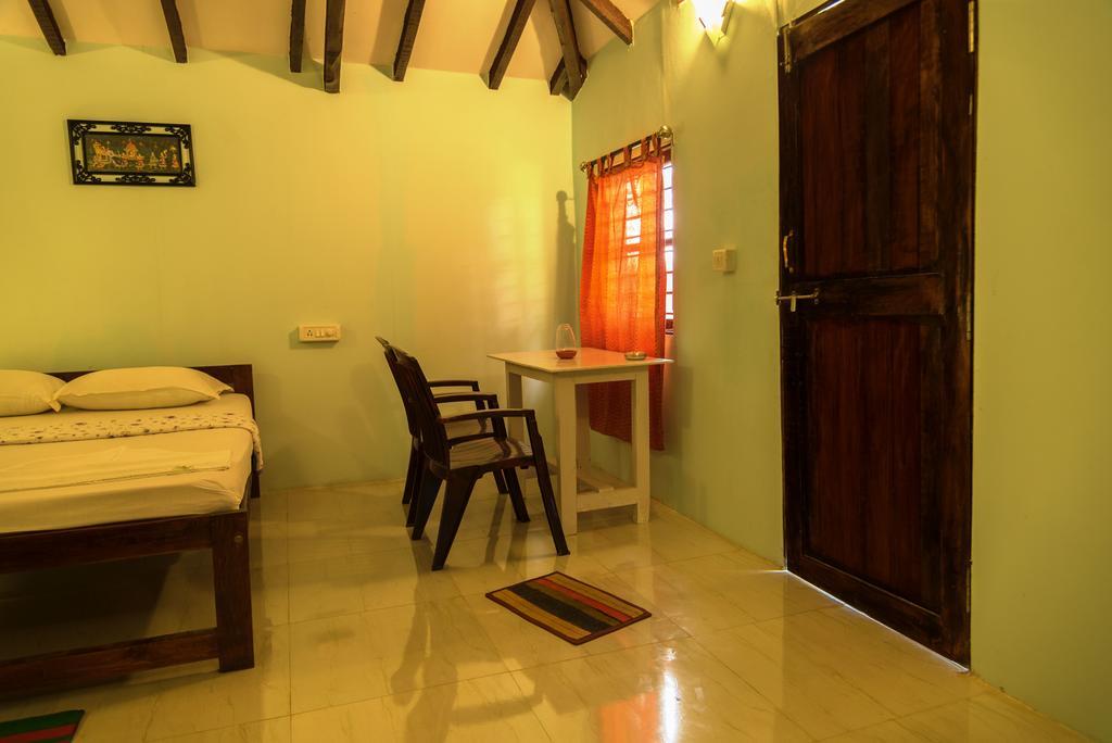 Sunway Cottages Mandrem Extérieur photo